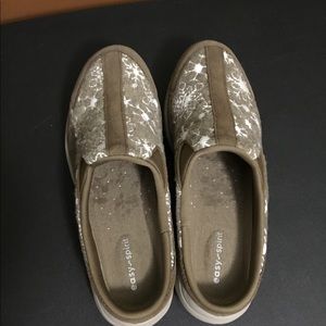 Easy Spirit brown suede mule sneakers -9